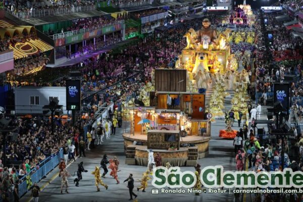 Desfile São Clemente no Carnaval 2025 do Rio de Janeiro . carnavalnobrasil.com.br