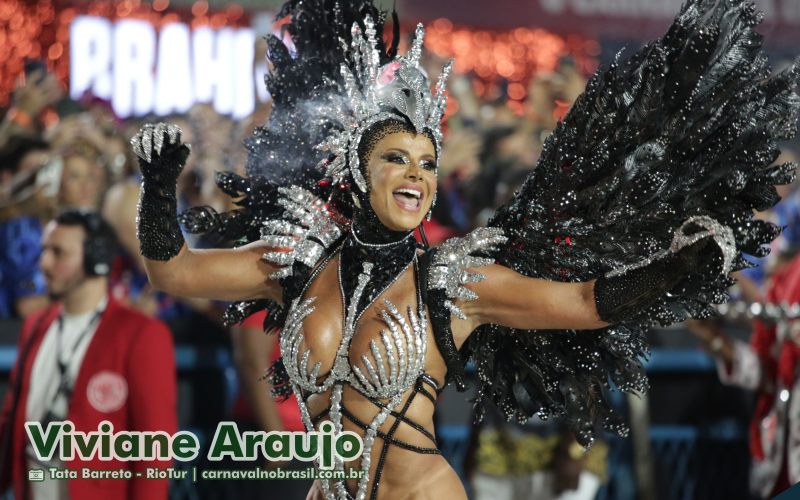 Viviane Araujo, rainha de bateria da Salgueiro no Carnaval 2025