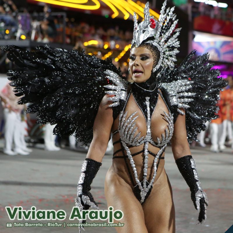 Viviane Araujo, rainha de bateria da Salgueiro no Carnaval 2025