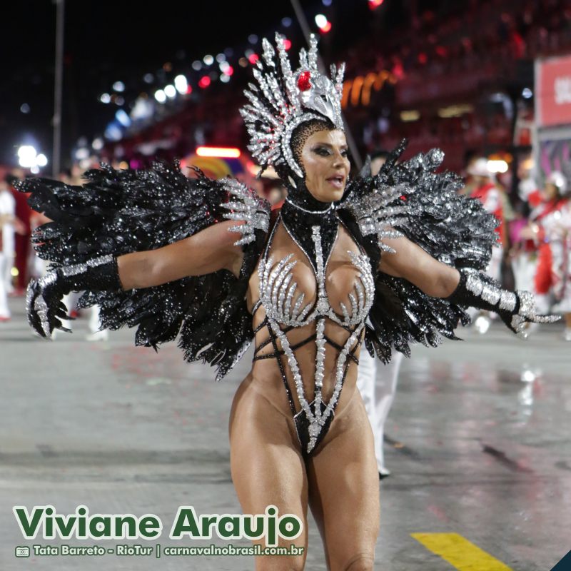 Viviane Araujo, rainha de bateria da Salgueiro no Carnaval 2025