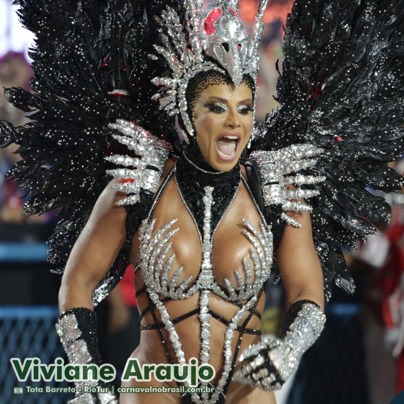 Viviane Araujo, rainha de bateria da Salgueiro no Carnaval 2025