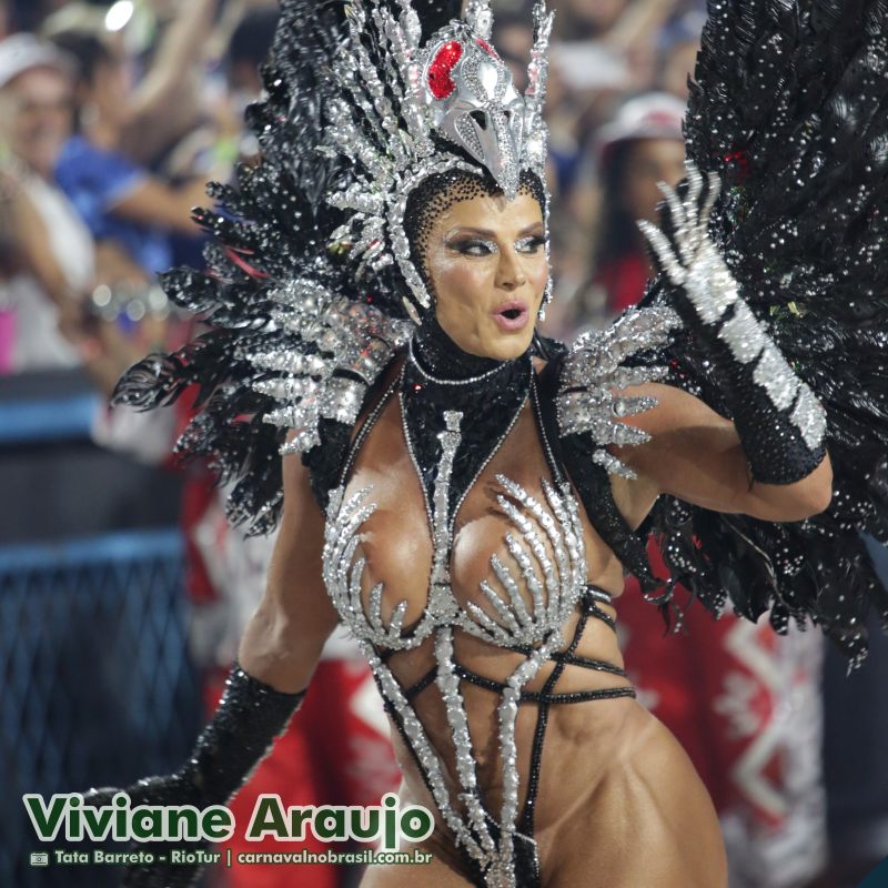 Viviane Araujo, rainha de bateria da Salgueiro no Carnaval 2025