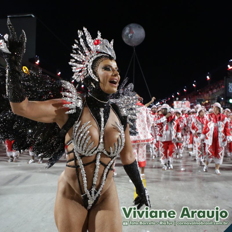 Viviane Araujo, rainha de bateria da Salgueiro no Carnaval 2025