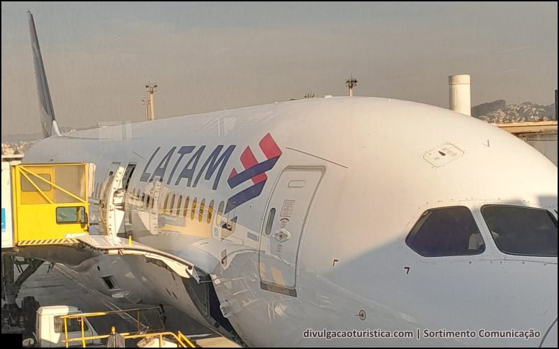 LATAM revela os aeroportos mais movimentados no Sul do Brasil durante a temporada de verão e Carnaval 2026